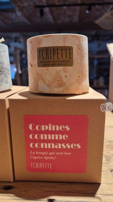 Bougie colorée "copines comme connasses" parfum spritz