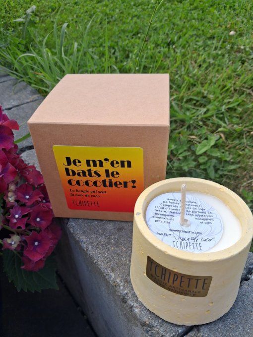 Bougie colorée " je m'en bats le cocotier" parfum coco