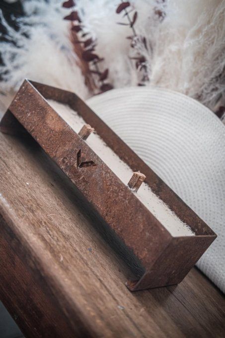 Bougie en acier corten